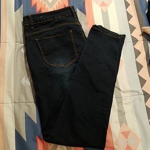 Skinny VIP JEANS (size 15)